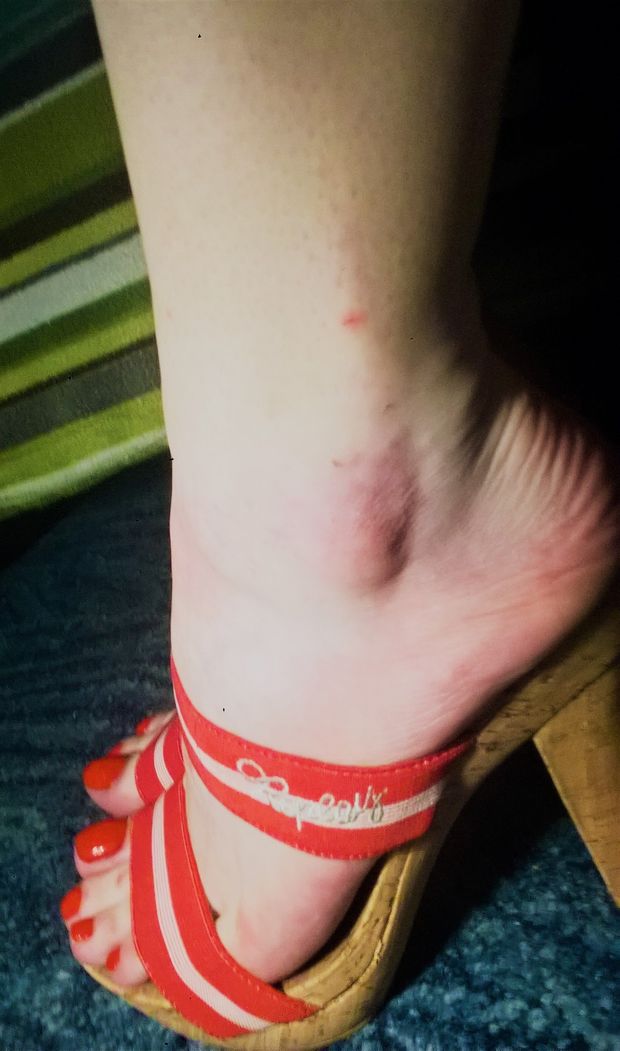 amateur feet high heels