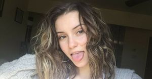 Savhhana 19,yo with bff (4