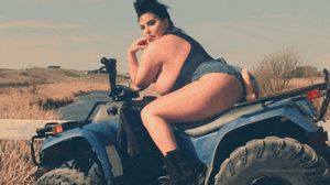 MILF,Big Ass,Big Tits,Amateur,BBW,Public