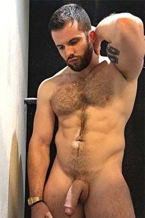 Expert in making dudes moaning in Virginia Beach VA