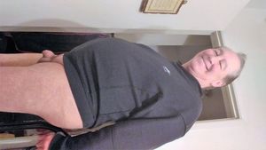 LOOKING FOR BIG DICKS!!