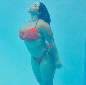 Tabria Majors underwater