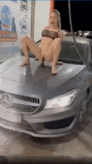 Blonde in public fucking herself