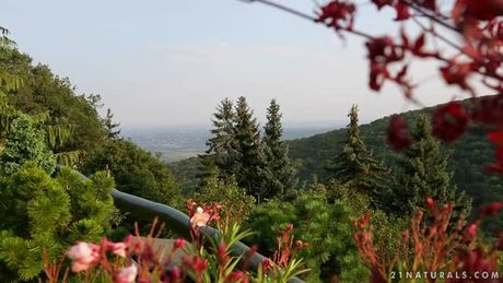 Leony Aprill Eden 21 Naturals