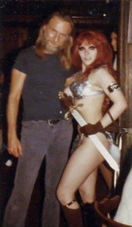 Vintage Red Sonja cosplay