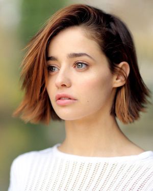 Holly Earl