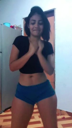THICC TEEN HOT DANCE