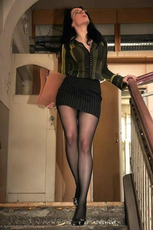 Office idol beauty