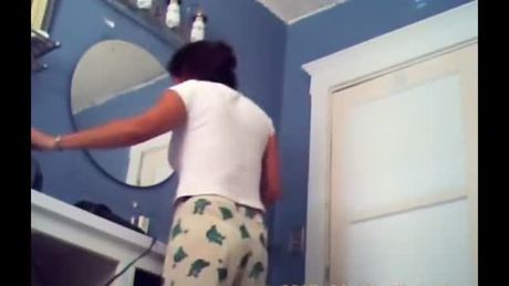 Mexican Mother filmed naked in the bathroom