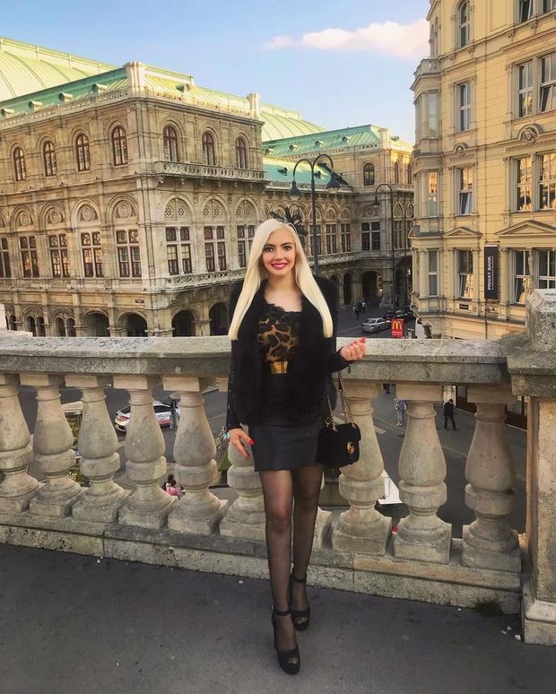 Cute blonde hottie in nice sexy black outfit