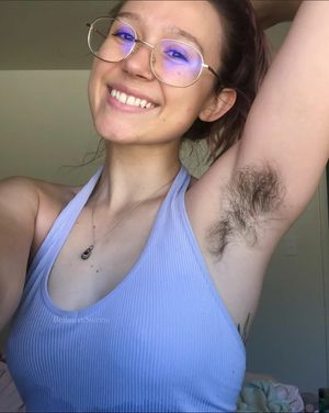 hairy armpit