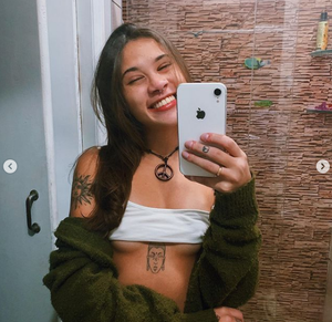 tirapaz sexy tanktop teenager