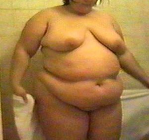 My BBW gal drying off for me! She will get you know what next!