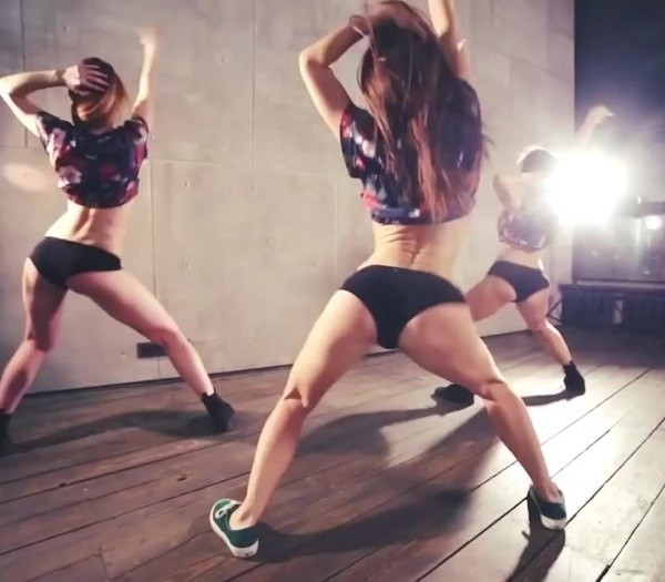 Ass twerking