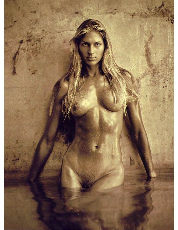 Gabrielle Reece Nuda