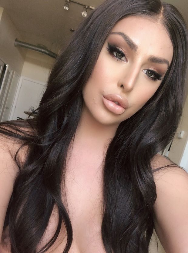 Lips To Suck Cock