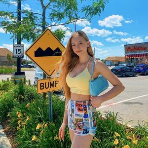 Insta Model Sophia Diamond summer outfit