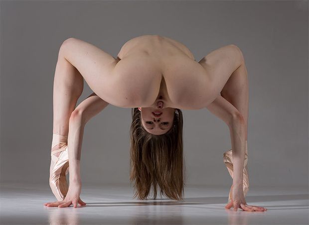 Crab pose and still can't see her ass
