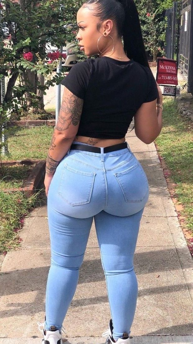 PLUS SIZE JEANS