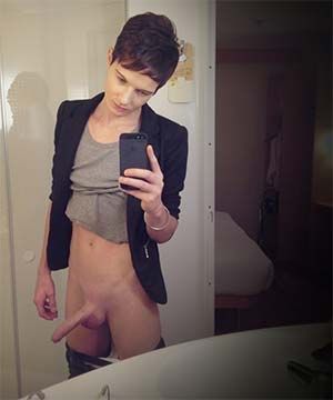 Travestie bandante avec jolie bite, belle gueule et style androgyne sur Carnon-Plage 34130