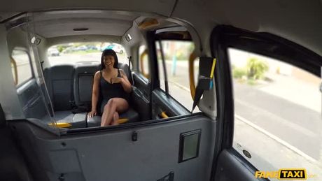 FakeTaxi Lola Marie
