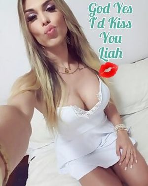 No Hesitation Kissing Liah