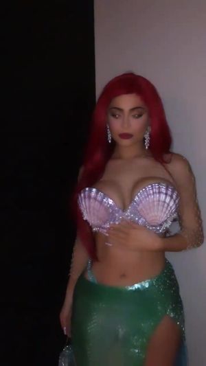 Is that a bulge in your pants or are you just happy?