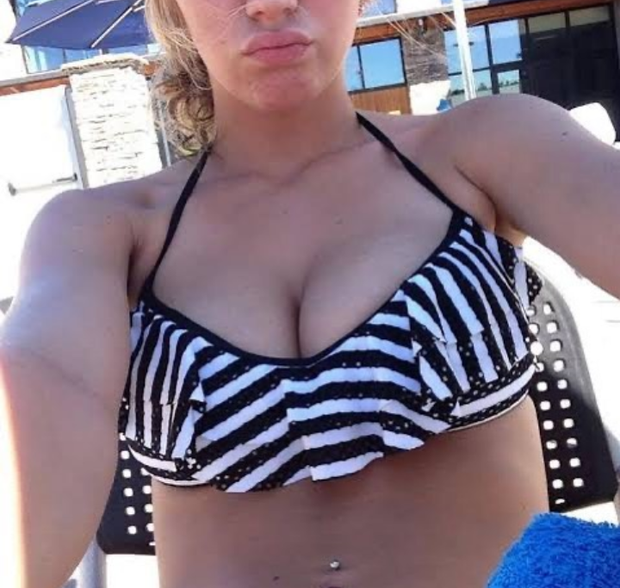 mom cleavage on vacay