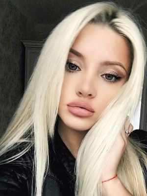 Perfect Dick Sucking Lips