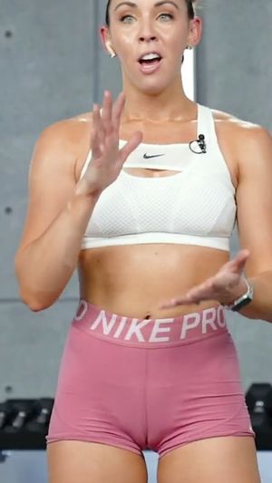 Sydney Cummings find her on YT