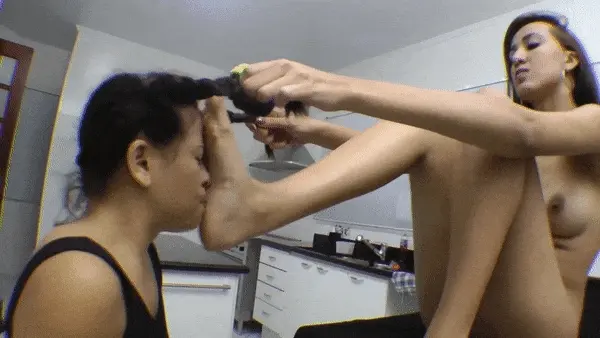 Face foot play