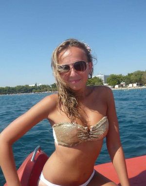 Exclusive teen waiting for sex! ❤️