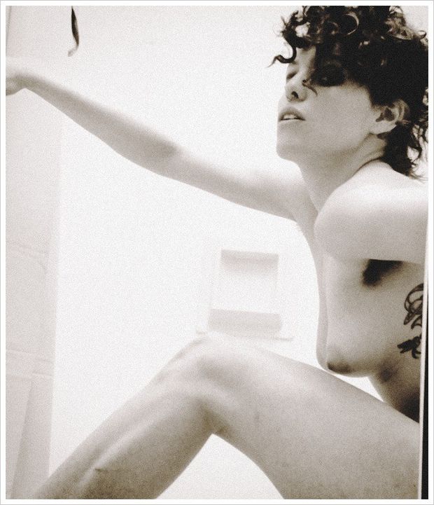 Hairy pits + tits