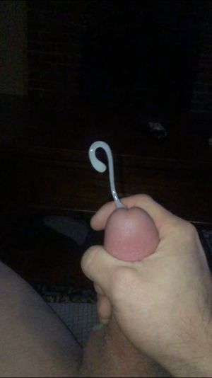 Shooting a nice cum rope