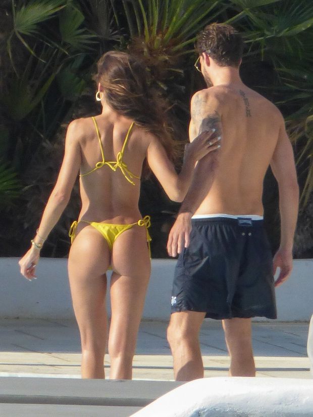 bikini babe
