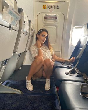 Babe on a plane