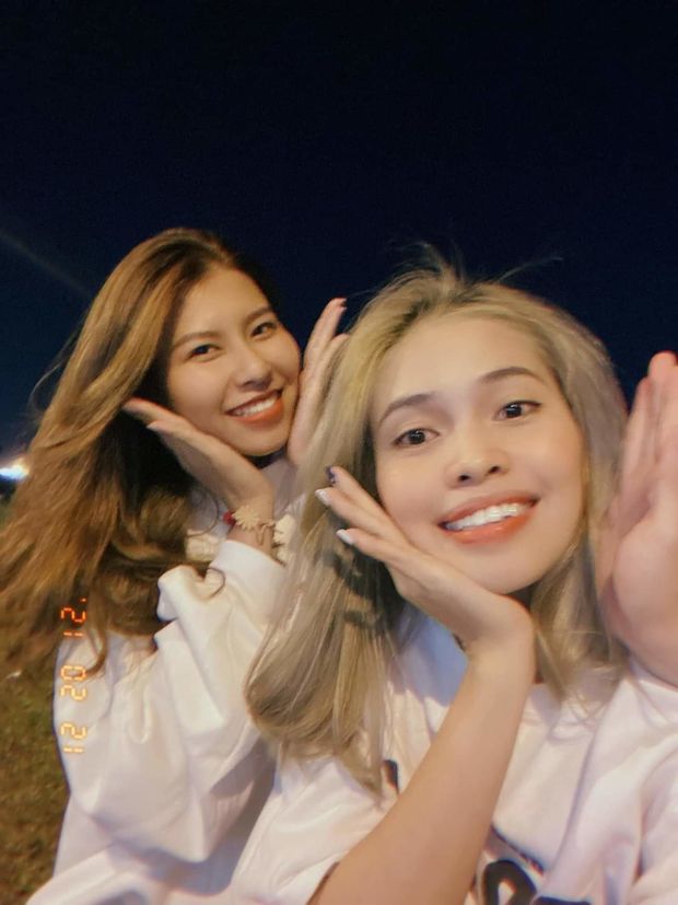 Asian Vietnamese Selfie