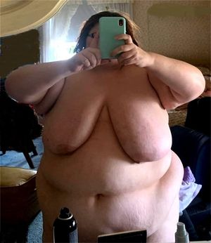 Mmmmm!! Soooo much pink flesh to worship!