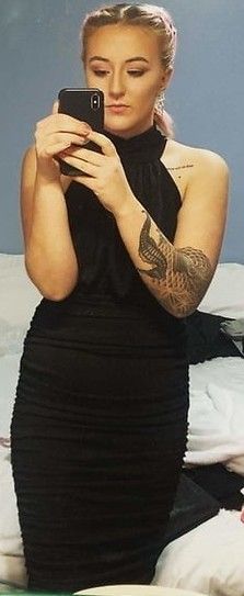 mirror selfie dress teen