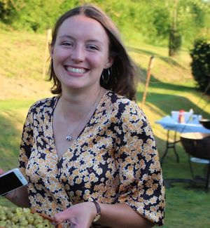 so cute, needs cock shoved deep down her throat