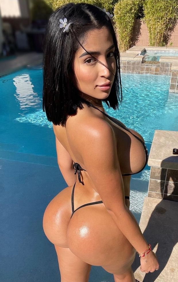 Big Latin butt