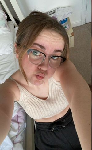 horny teen slut selfie for cum