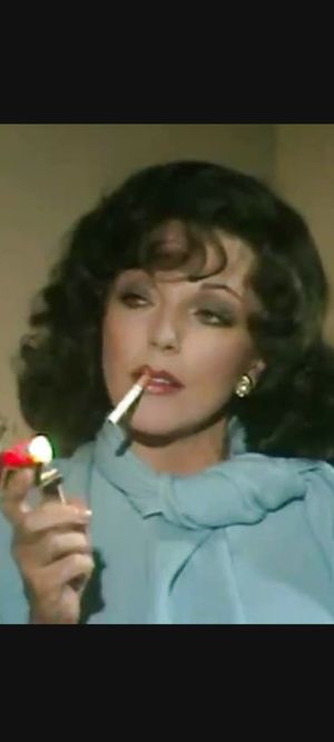 Beautiful Joan Collins ❤