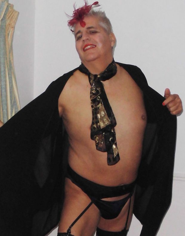 sissy pete finally outing himself as a sissy fem.