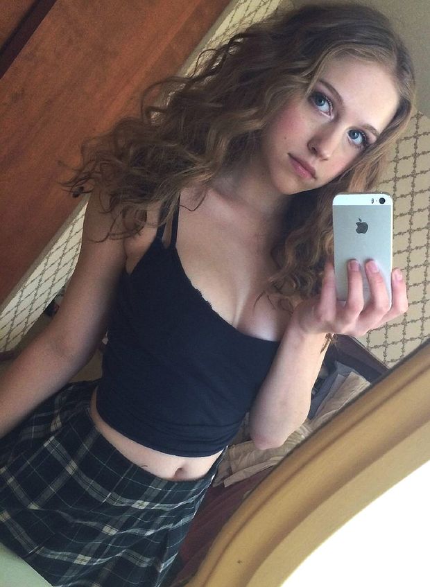 Teen selfie