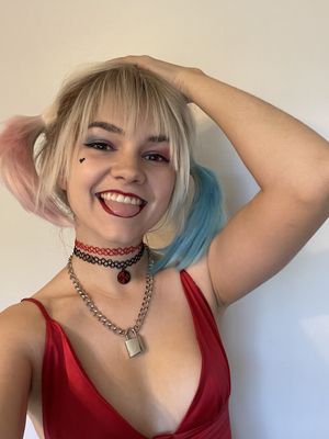 slutty teen harley quinn cosplay selfie