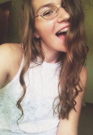 absolutely adorable teen, want to fuck her so hard