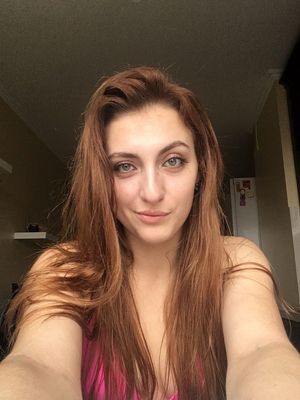 horny slut wants cum on her face