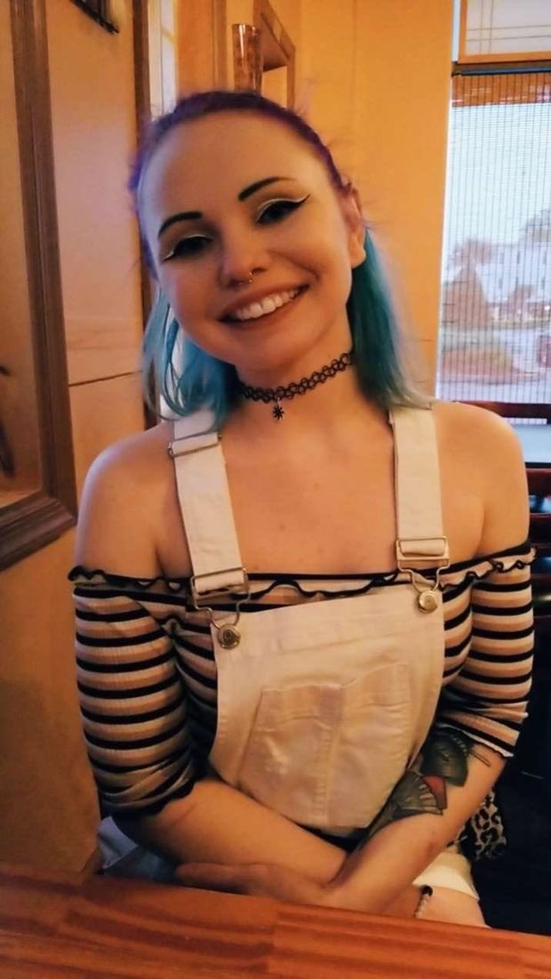 Super cute alt chick