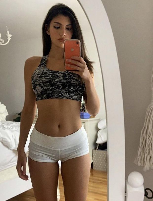 Brunette Amateur With A Perfect Body